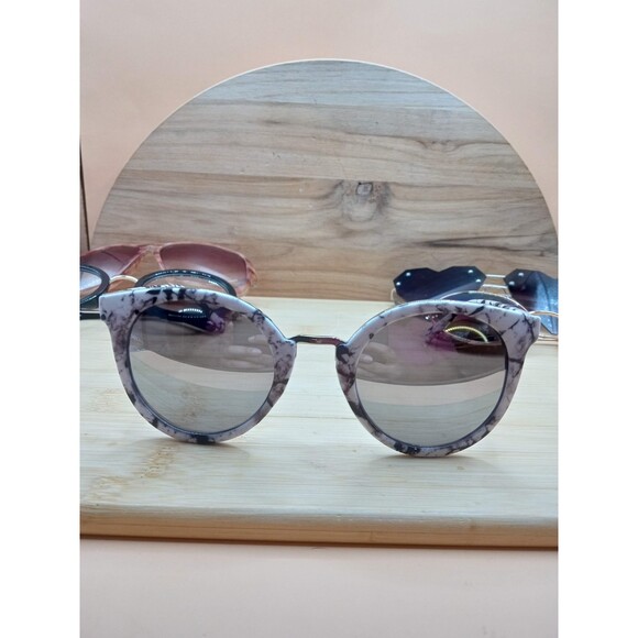 Bundle of 5 Designer Fashion Assorted Colors & Styles Sunglasses - Picture 6 of 12